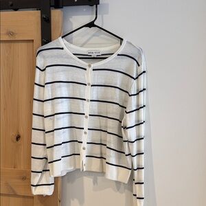 Ava & Viv Black and White Button-Up Cardigan